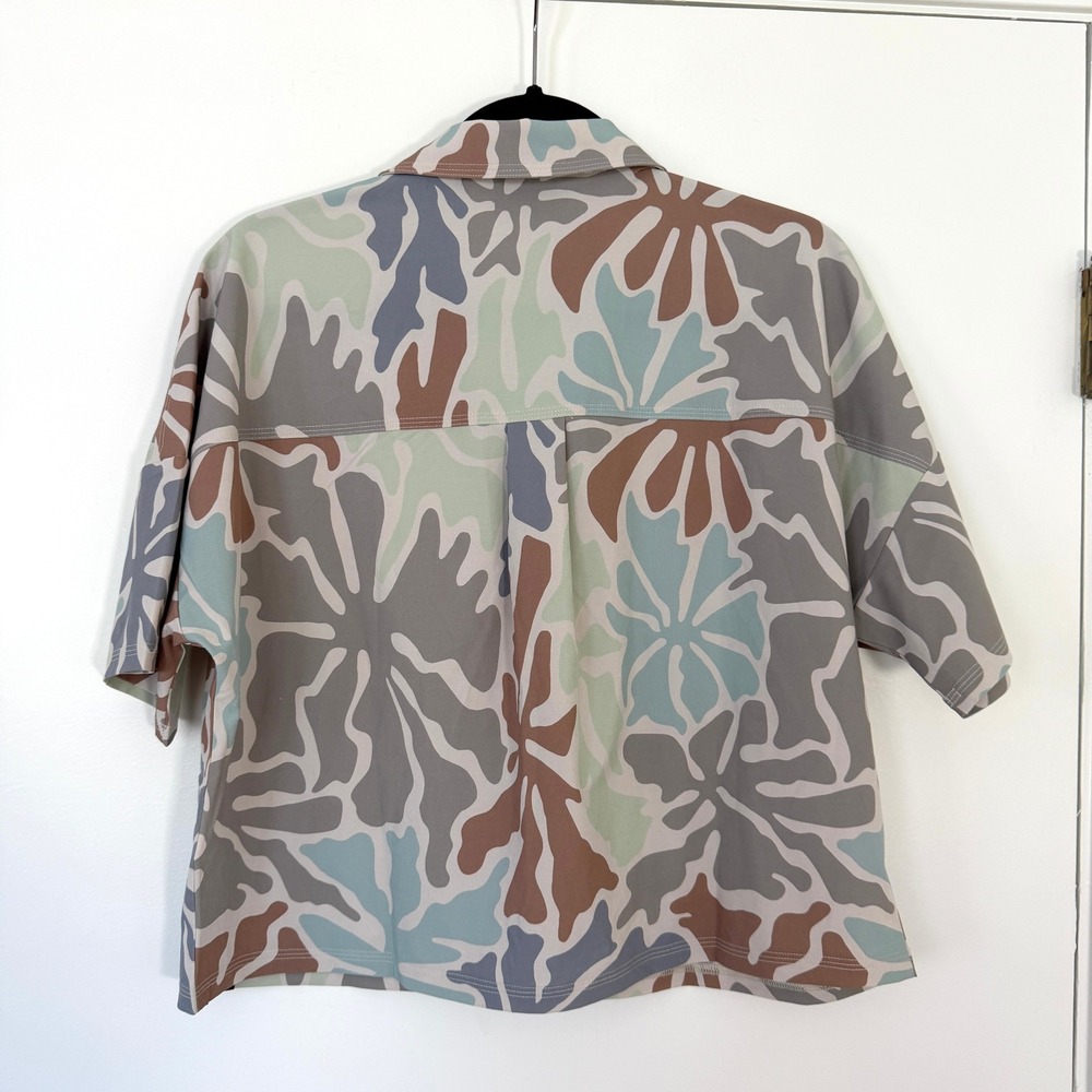 prAna Womens Railay Short Sleeve Button Down Shirt Abstract Floral Top Small - Picture 6 of 9